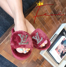 Load image into Gallery viewer, Designer Inspired Plush Slippers
